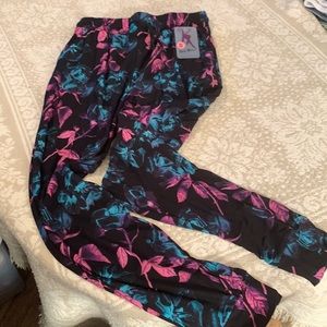 Buskin’s “Mystic Garden” Joggers